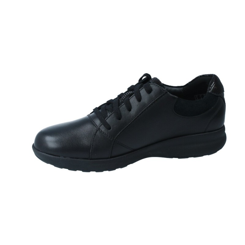 un adorn lace clarks