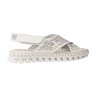 Carmela 163216 Sandalias Cuña Blanco Perforada Piel Mujer
