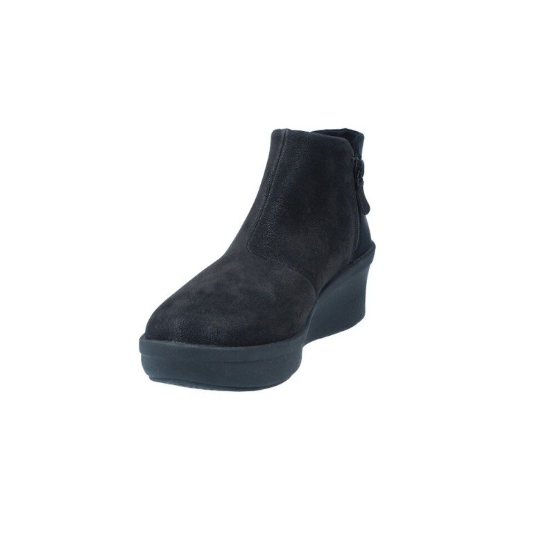 clarks step up rose boot
